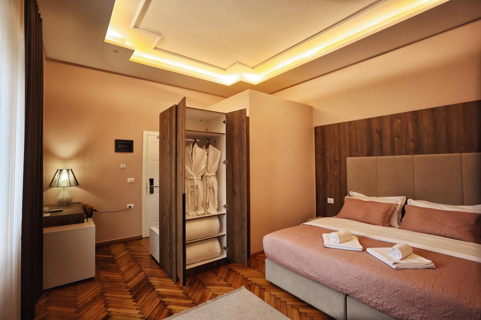 Vila Casablanca - Boutique Hotel & Restaurant Shkodër Dış mekan fotoğraf