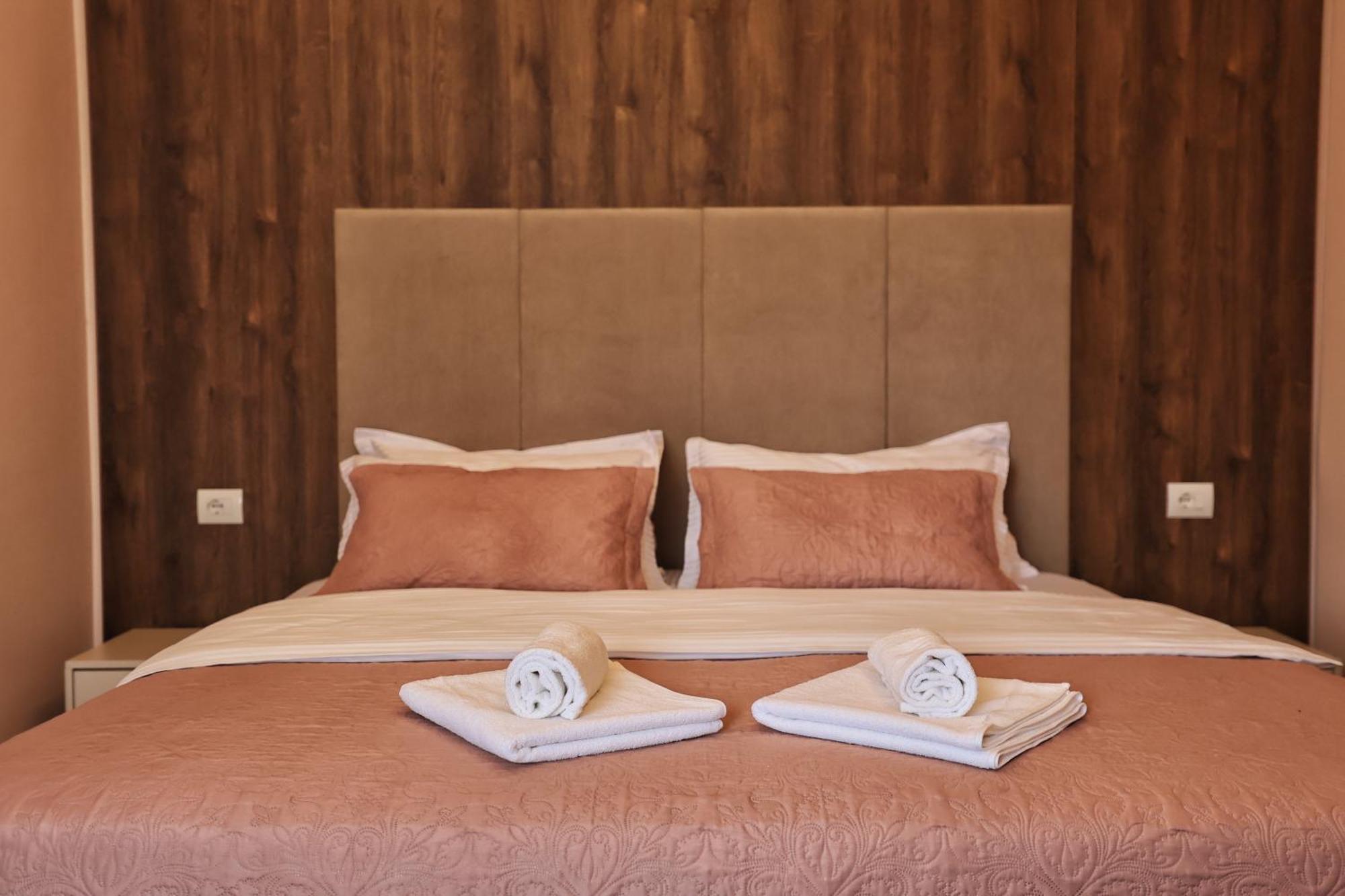 Vila Casablanca - Boutique Hotel & Restaurant Shkodër Dış mekan fotoğraf