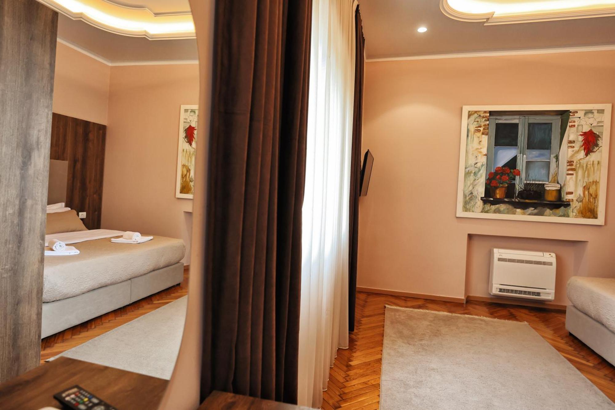 Vila Casablanca - Boutique Hotel & Restaurant Shkodër Dış mekan fotoğraf